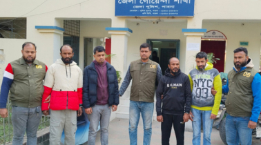 তিন পিস্তল ৬০ রাউন্ড গুলিসহ চারজন আটক