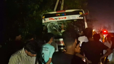 চট্টগ্রামে বাস-লেগুনার মুখোমুখি সংঘর্ষে নিহত ৩