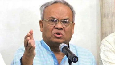 যারা আগুন লাগাচ্ছে, বোমাবাজি করছে, তারা স্বাধীনতা ও গণতন্ত্রের শত্রু: রিজভী